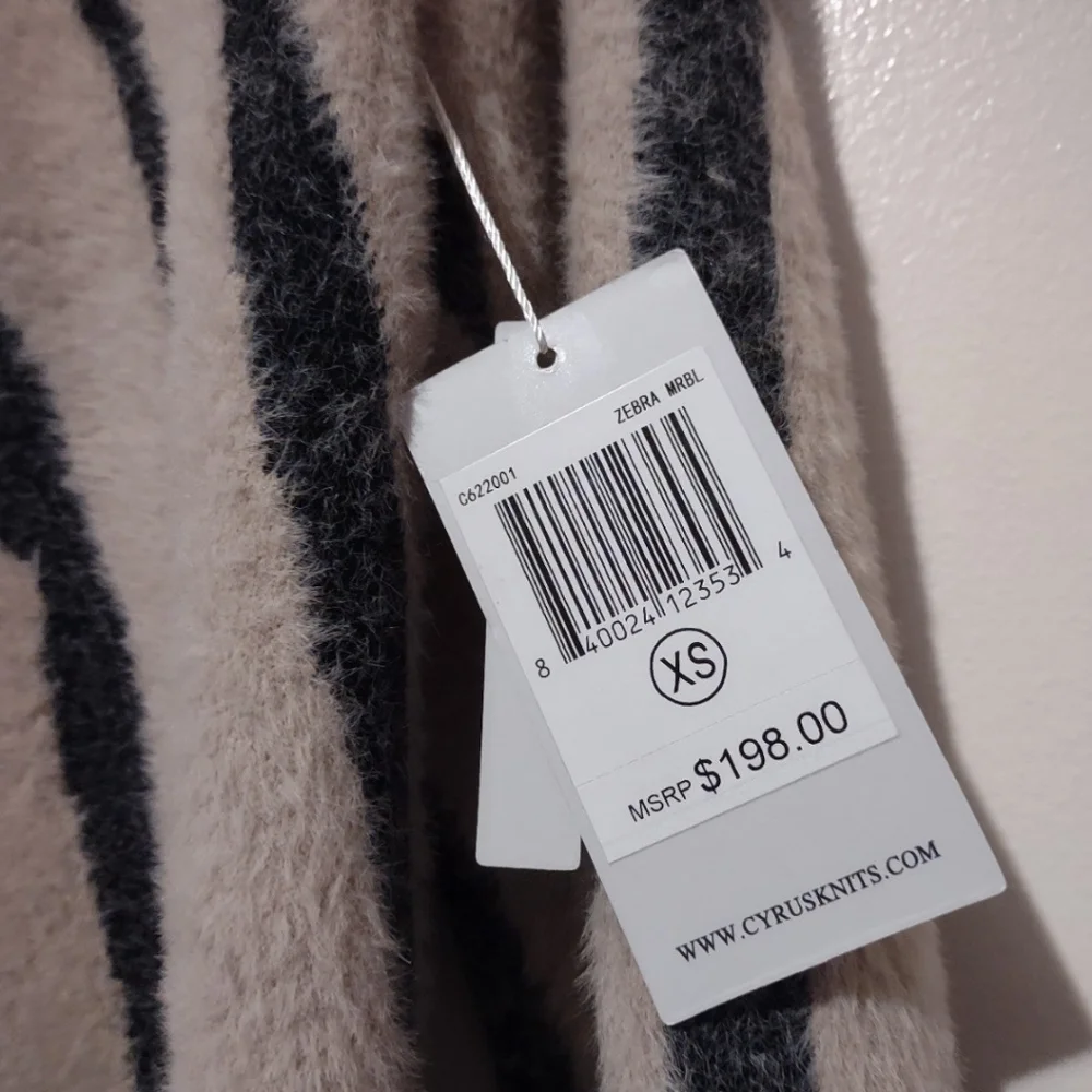 NWT Cyrus Cardigan Sweater (Woman's Small) - Picture 3 of 4